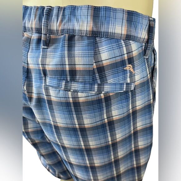 Tommy Bahama Blue Plaid Flat Front Bermuda Shorts Size 34 Like New Condition - Picture 8 of 9